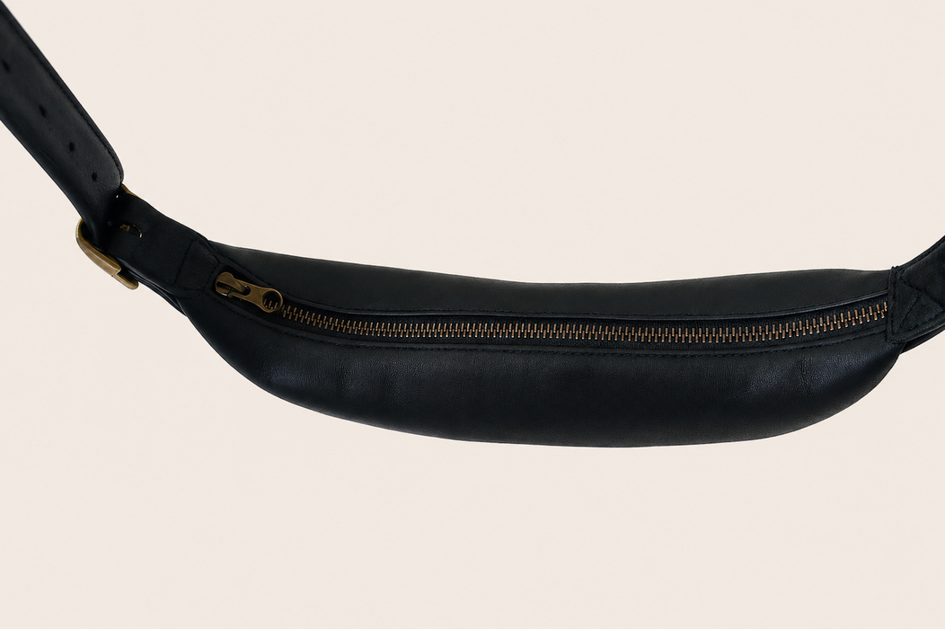 Candi Half Moonbag